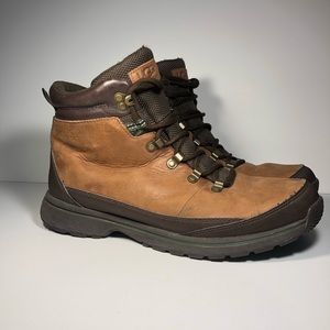 UGG Men Boots Sz 11 Waterproof